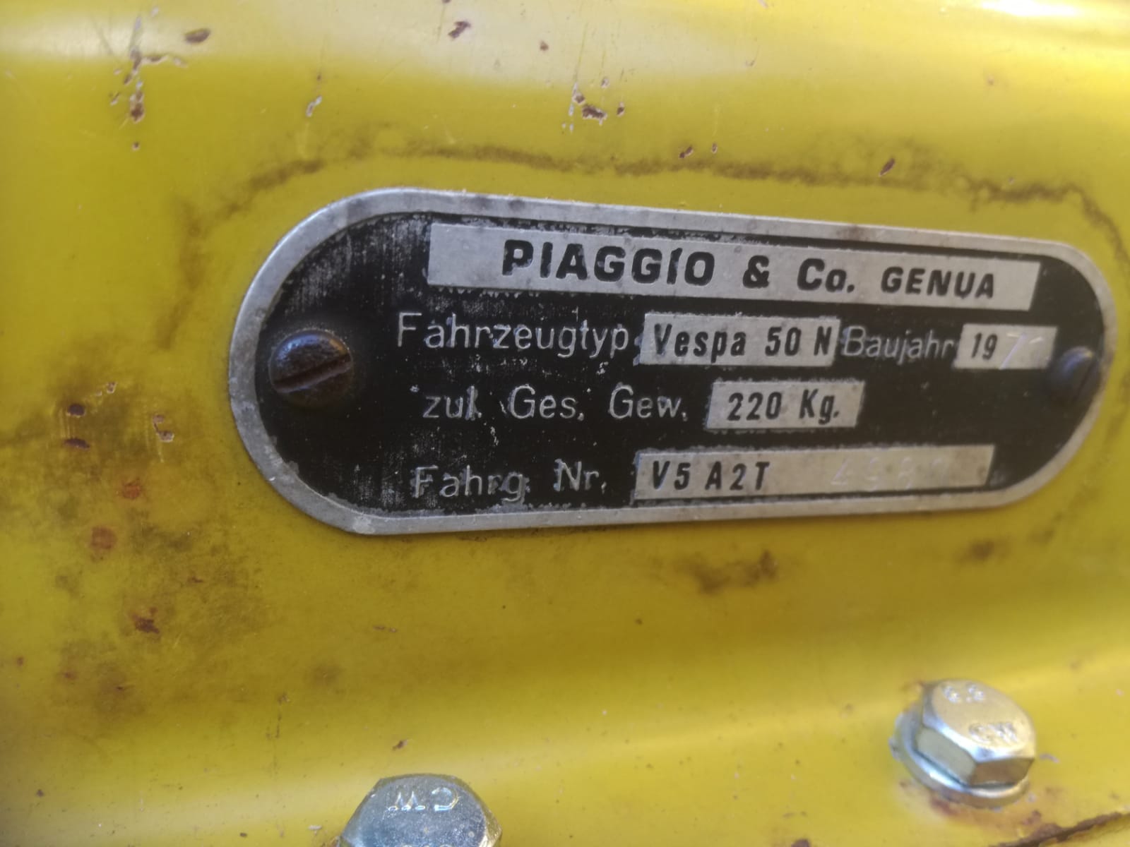 vespa_v50_spezial_1971_giallo