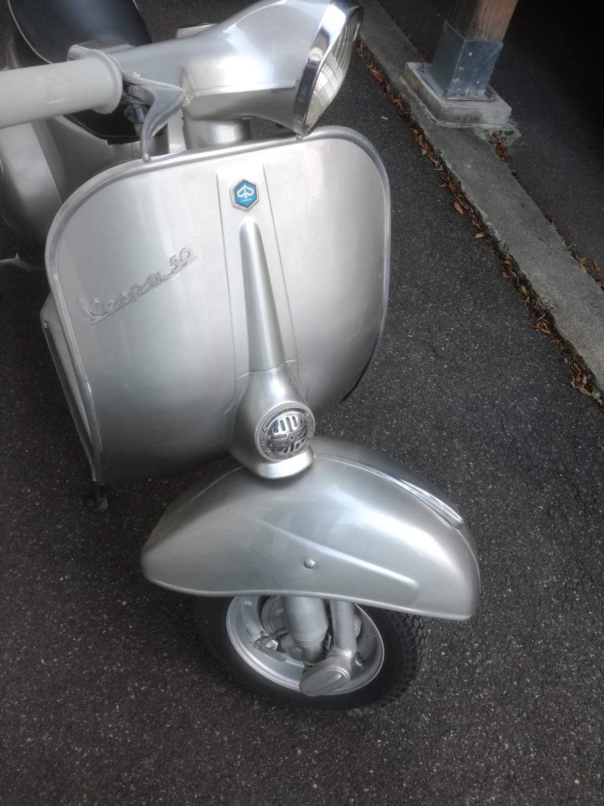 v50l_bj1969_silber_neulackiert
